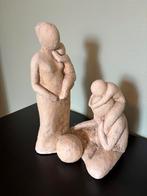 Stenen beeld van gezin met twee kinderen, Ophalen of Verzenden, Zo goed als nieuw, Mens