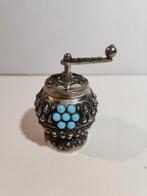 Prachtige pepermolen met turquoise steentjes, Antiek en Kunst, Ophalen of Verzenden