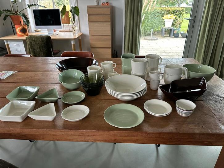 Mooi iittala Teema servies, Huis en Inrichting, Keuken | Servies, Zo goed als nieuw, Bord(en), Overige stijlen, Porselein, Ophalen