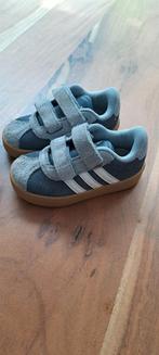 Adidas schoenen maat 21, Ophalen of Verzenden, Zo goed als nieuw, Schoentjes