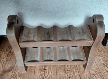 Mooi zwaar eikenhouten wijnrek. beschikbaar voor biedingen