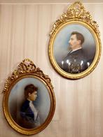 Antieke Krijt Schilderijen in Ovaal Kader, Ophalen