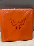 Flareon VMAX 12-Pocket Binder exclusive map, Ophalen of Verzenden, Zo goed als nieuw