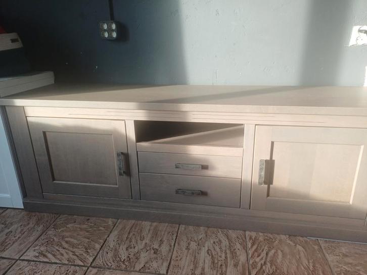 Massief houten Dressoirkast, Kinderen en Baby's, Kinderkamer | Commodes en Kasten, Gebruikt, 105 cm of meer, 100 cm of meer, 50 tot 70 cm