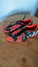 Adidas voetbalschoenen, Maat XS of kleiner, Ophalen of Verzenden, Zo goed als nieuw, Schoenen