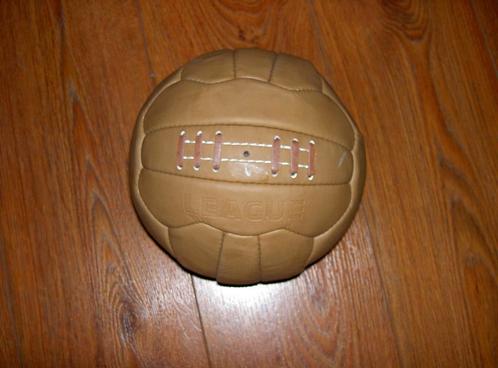 Retro veter voetbal voetballen siervoetballen, Sport en Fitness, Voetbal, Bal, Ophalen of Verzenden