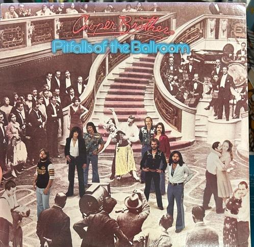 Cooper Brothers: Pitfalls of  the ballroom (lp), Cd's en Dvd's, Vinyl | Rock, Zo goed als nieuw, Overige genres, 12 inch, Ophalen of Verzenden