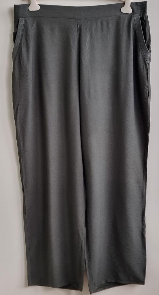 Paprika donkergroene broek mt. 48/50, Kleding | Dames, Grote Maten, Zo goed als nieuw, Broek of Spijkerbroek, Groen, Ophalen of Verzenden