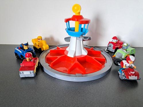 Paw patrol uitkijktoren met pups, Kinderen en Baby's, Speelgoed | Actiefiguren, Zo goed als nieuw, Ophalen