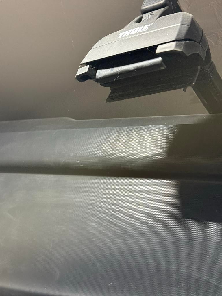 Thule Dakdragerset SquareBar 753 + Kit 4097, Ophalen of Verzenden, Gebruikt