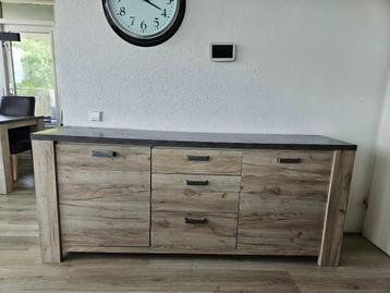 Dressoir SATRIANI beschikbaar voor biedingen