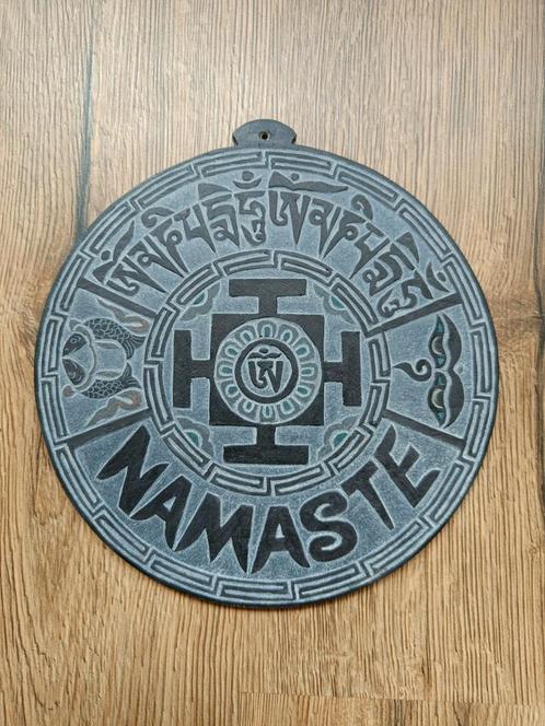 Namaste Lijsteen Muurkunst | Zwart, Huis en Inrichting, Woonaccessoires | Wanddecoraties, Zo goed als nieuw, Ophalen of Verzenden
