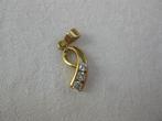 14 Karaat gouden hangertje met briljant geslepen zirkonia's, Ophalen of Verzenden, Zo goed als nieuw, Met edelsteen, Goud