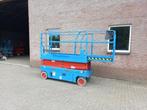 Hoogwerker schaarhoogwerker 8 mtr., Doe-het-zelf en Verbouw, Ladders en Trappen, Ophalen, Gebruikt, Ladder, 4 meter of meer