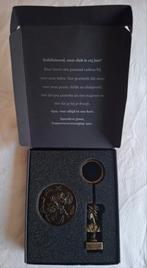 Ajax 125-jarig jubileum sleutelhanger en magneet, Ophalen of Verzenden, Overige materialen