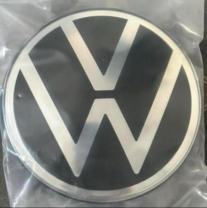 VOLKSWAGEN GRIL VW LOGO 5H0853601H NIEUW PAST VEEL MODELLEN, Auto-onderdelen, Carrosserie en Plaatwerk, Bumper, Volkswagen, Links