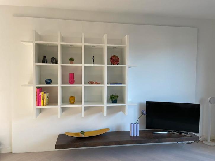 Voorzetwand met Hülsta Nuria wandsysteem en tv-plank, Huis en Inrichting, Kasten | Wandmeubels, Gebruikt, 200 cm of meer, 300 cm of meer