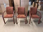 Leolux eetkamer stoelen 50€ per stuk, Huis en Inrichting, Stoelen, Ophalen, Gebruikt, Bruin, Drie