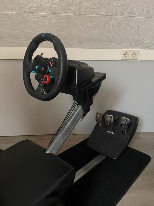 Logitech G29 Driving Force stuur + pedalen, Spelcomputers en Games, Games | Sony PlayStation 5, Zo goed als nieuw, Ophalen of Verzenden