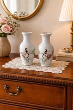 Set van 2 porseleinen vaasjes met vogelmotief, Ophalen, Wit, Aardewerk of Porselein, Zo goed als nieuw