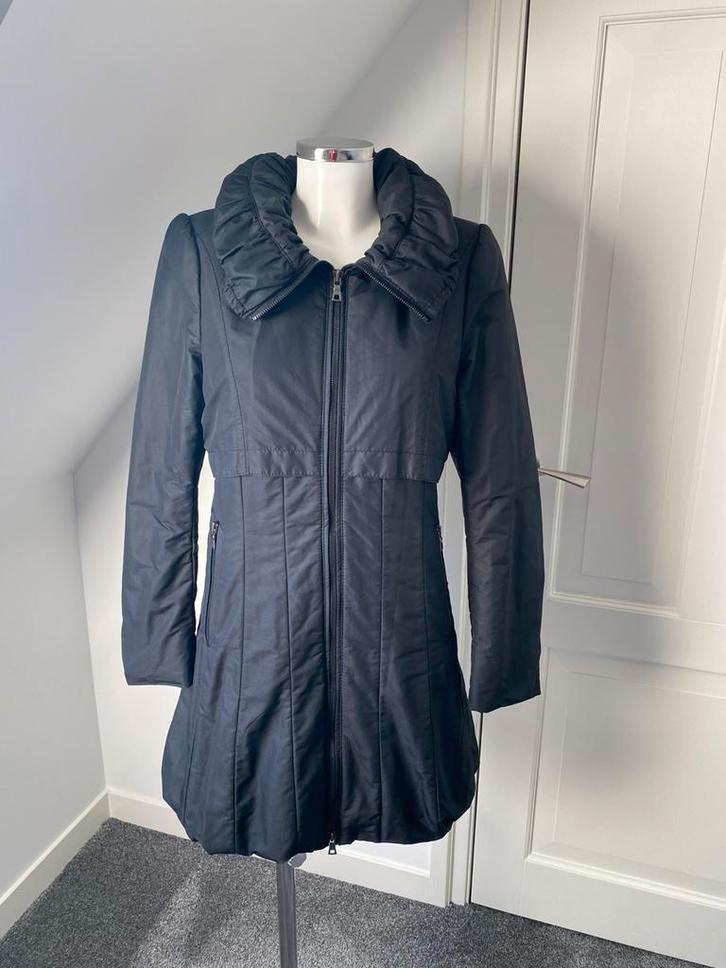 Prachtige zwarte CREENSTONE winterjas maat 36-38 / S/M, Kleding | Dames, Jassen | Winter, Zo goed als nieuw, Maat 36 (S), Zwart