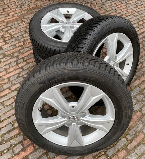 17” Toyota C-HR velgen + TPMS + 215/60R17 winterbanden (8mm), Auto-onderdelen, Banden en Velgen, Banden en Velgen, Winterbanden