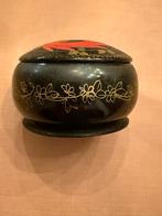 Vintage Lakdoosje met Bloemmotief, Antiek en Kunst, Ophalen