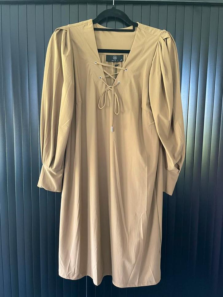 Stijlvol travel jurkje Camel Mooij M - nieuw-, Kleding | Dames, Jurken, Nieuw, Maat 38/40 (M), Overige kleuren, Knielengte, Verzenden