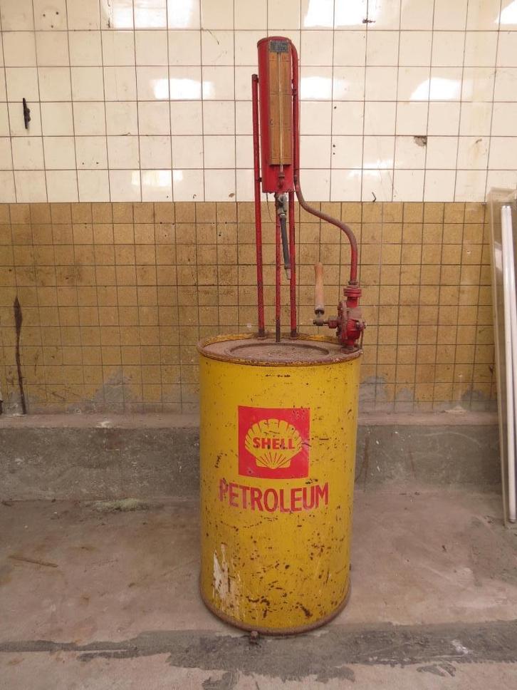 Oude originele oliepomp Shell 1960, Verzamelen, Merken en Reclamevoorwerpen, Gebruikt, Gebruiksvoorwerp, Ophalen