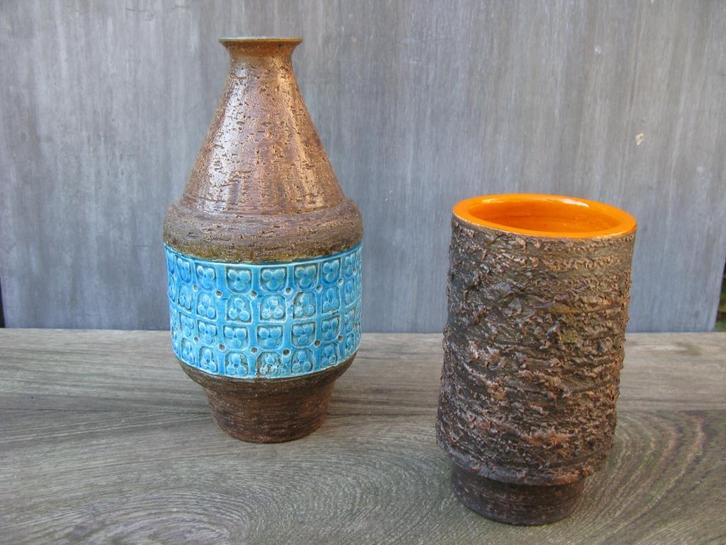 BITOSSI ORANGE + RIMINI BLUE  2 VAZEN, Antiek en Kunst, Antiek | Keramiek en Aardewerk, Ophalen of Verzenden