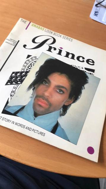 Prince 1984 boek career overview vele grote foto’s