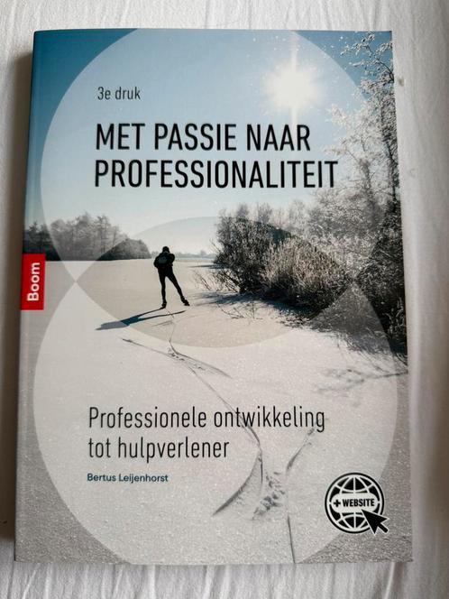 Bertus Leijenhorst - Met passie naar professionaliteit, Boeken, Schoolboeken, Zo goed als nieuw, Nederlands, Overige niveaus, Ophalen of Verzenden