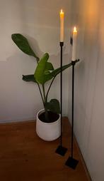 Twee kaarsenstandaards, Huis en Inrichting, Woonaccessoires | Kandelaars en Kaarsen, Ophalen, Zwart, Zo goed als nieuw, Kandelaar