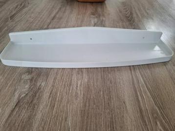 Planchet kunststof wit 600x150 mm beschikbaar voor biedingen