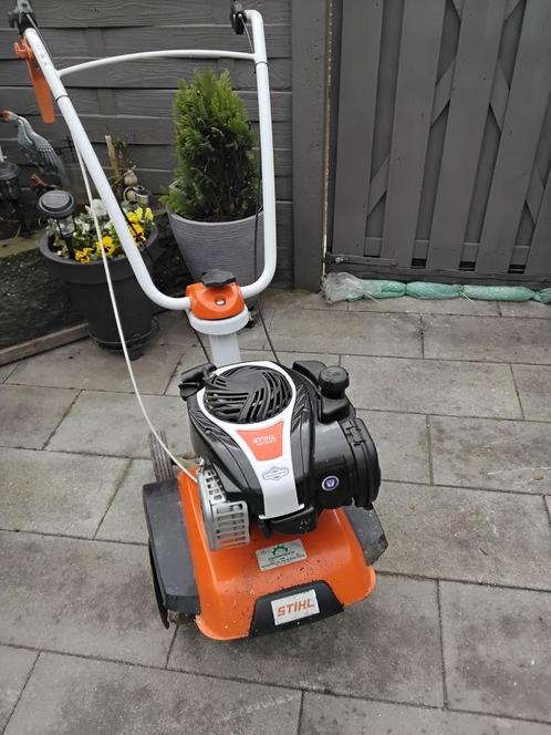 Stihl MH 445 R Tuinfrees Krachtige benzinefrees met ach ruit, Tuin en Terras, Hand-tuingereedschap, Zo goed als nieuw, Overige soorten