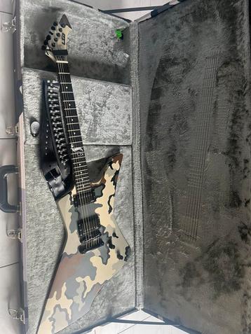 esp ltd snakebyte camo james hetfield signature beschikbaar voor biedingen