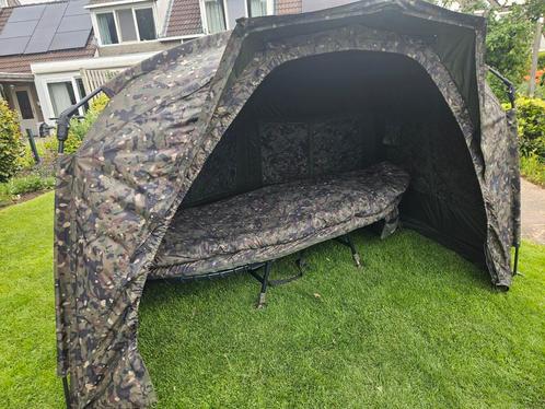 Trakker Tempest RS 100 camo + skull cap, Watersport en Boten, Hengelsport | Karpervissen, Zo goed als nieuw, Overige typen, Ophalen of Verzenden