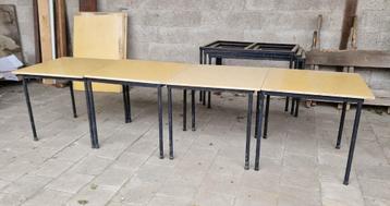 Kantinetafels 7x (4x grote + 3x kleine) beschikbaar voor biedingen