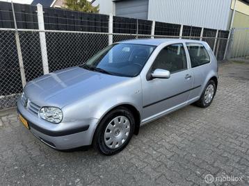 Volkswagen Golf 1.6-16V beschikbaar voor biedingen
