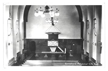 901726	Emmeloord	Ned Herv kerk	interieur	. Postzegel gedeelt beschikbaar voor biedingen