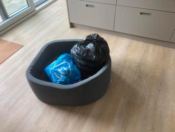 Kiddy moon stoffen ballenbak met 2 zakken ballen beschikbaar voor biedingen