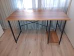 "Game"bureau. Walnoot/zwart, Ophalen of Verzenden, Gebruikt