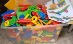 Grote bak Nopper,  met poppetjes,hekjes, wieltjes , vanalles, Ophalen, Gebruikt, Overige merken