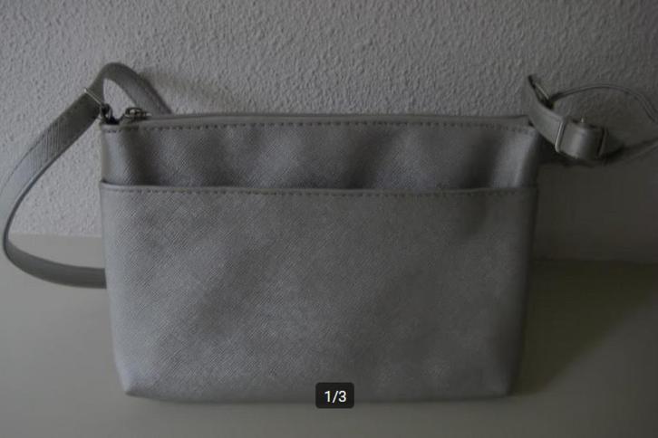 Schoudertasje Z.G.A.NW., Sieraden, Tassen en Uiterlijk, Tassen | Damestassen, Zo goed als nieuw, Schoudertasje, Grijs, Ophalen of Verzenden