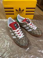Gucci Adidas Sneakers - Nieuwstaat, Kleding | Heren, Schoenen, Nieuw, Ophalen of Verzenden, Sneakers of Gympen, Bruin