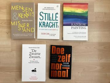 Diverse boeken spiritualiteit, psychologie, maatschappij beschikbaar voor biedingen