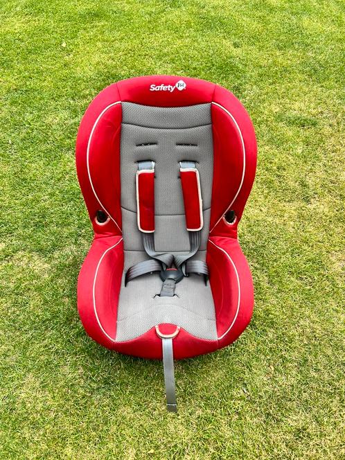 Autostoeltje Safety 1st – rood/grijs, Kinderen en Baby's, Autostoeltjes, Zo goed als nieuw, Overige merken, Autogordel, Ophalen of Verzenden