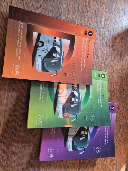 Theorieboeken rijbewijs D+ code 95 ( Bus ), Boeken, Auto's | Boeken, Zo goed als nieuw, Ophalen of Verzenden