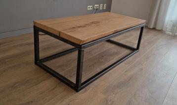 Salontafel 110x53x39,5 cm beschikbaar voor biedingen