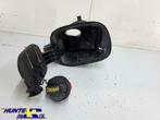 Scharnier tank klep Volvo V70 III 2.0T ('07-'17) 31335115, Gebruikt, Ophalen of Verzenden, Volvo, Volvo